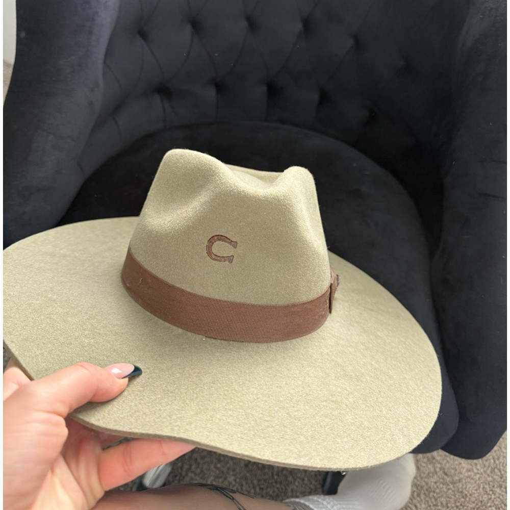 Western hat